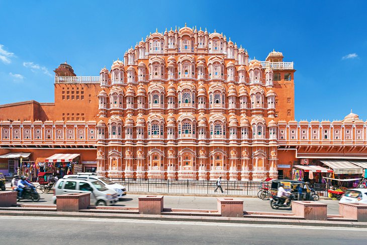 india-jaipur-top-attractions-hawa-mahal