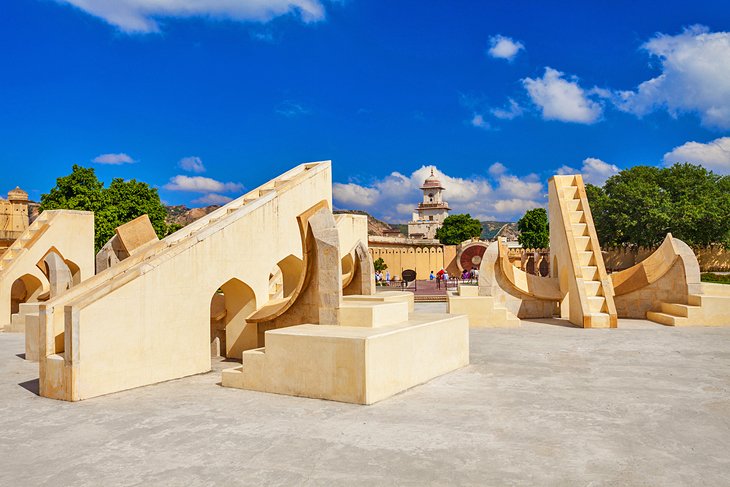 india-jaipur-top-attractions-jantar-mantar